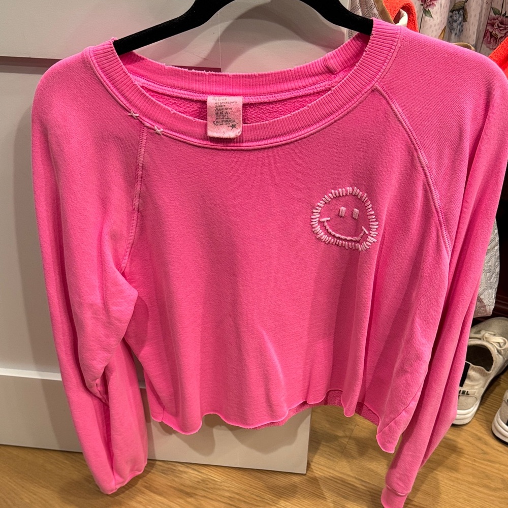 I stole my boyfriends sweatshirt size small